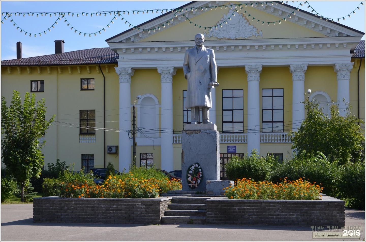 Памятник Ленину город Бор
