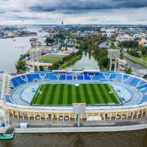 Фото от владельца Петровский, стадион