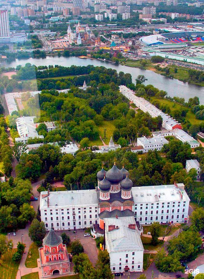 Москва г измайловская. Царская усадьба Измайлово. Остров Баумана усадьба Измайлово. Измайловский остров Москва. Серебряный остров Измайлово.