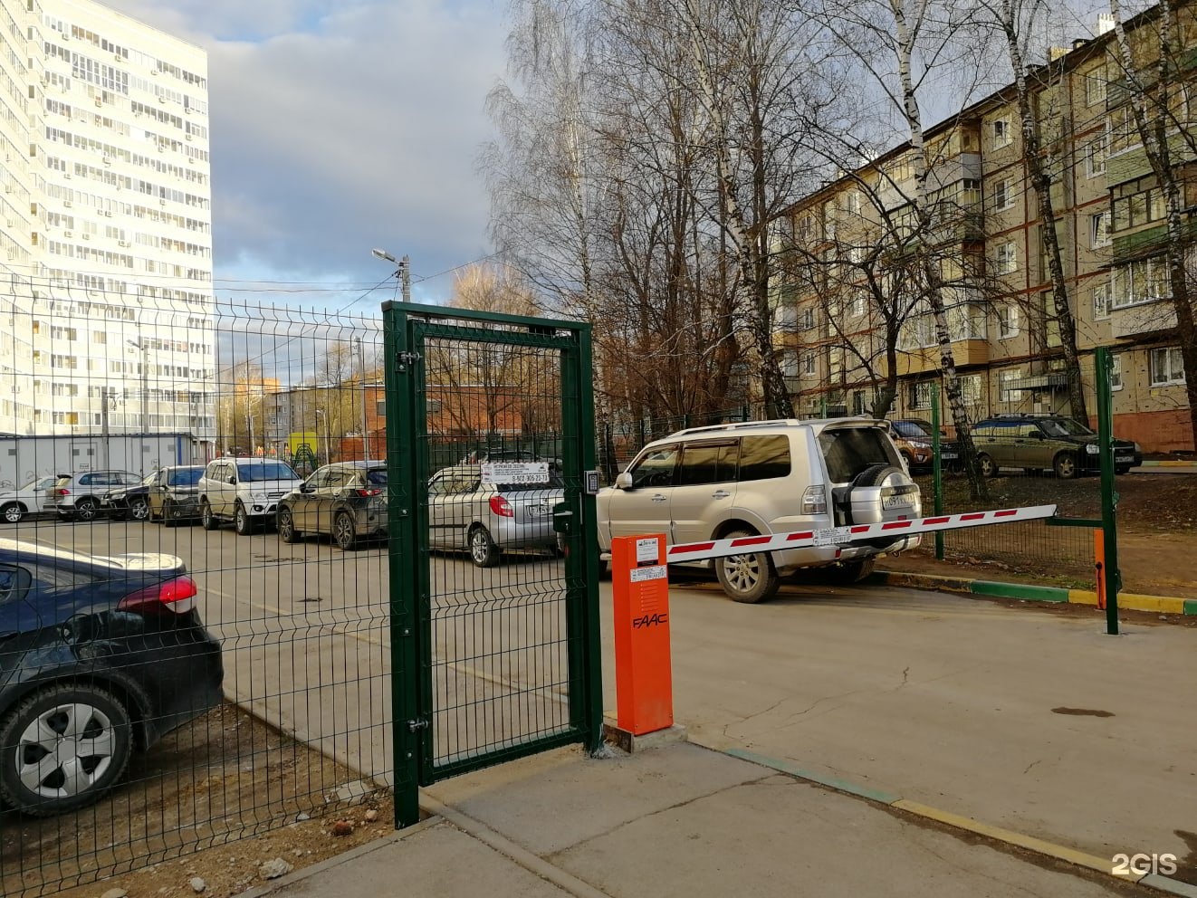 Двор на замок тула сайт. Березовая аллея д 3. Безопасный двор фото. Безопасный двор 86.