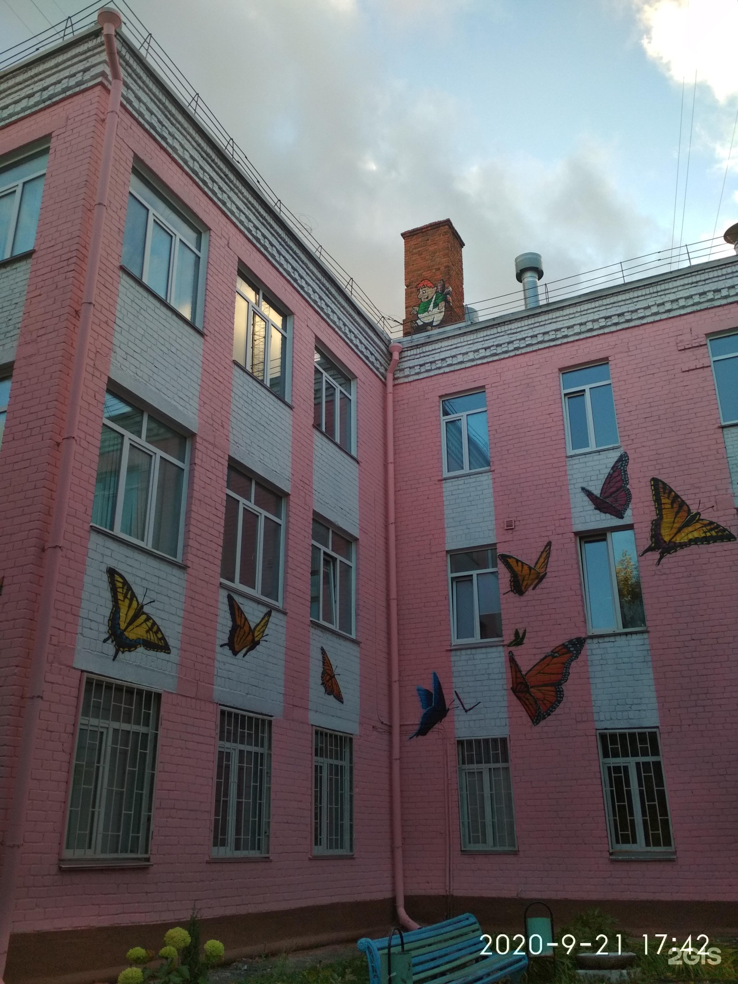 Ул краснознаменная 4 хабаровск. Краснознаменная 4 липецк. Уссурийск улица горького 52. Краснознаменная 28 челябинск. Уссурийск улица краснознаменная.