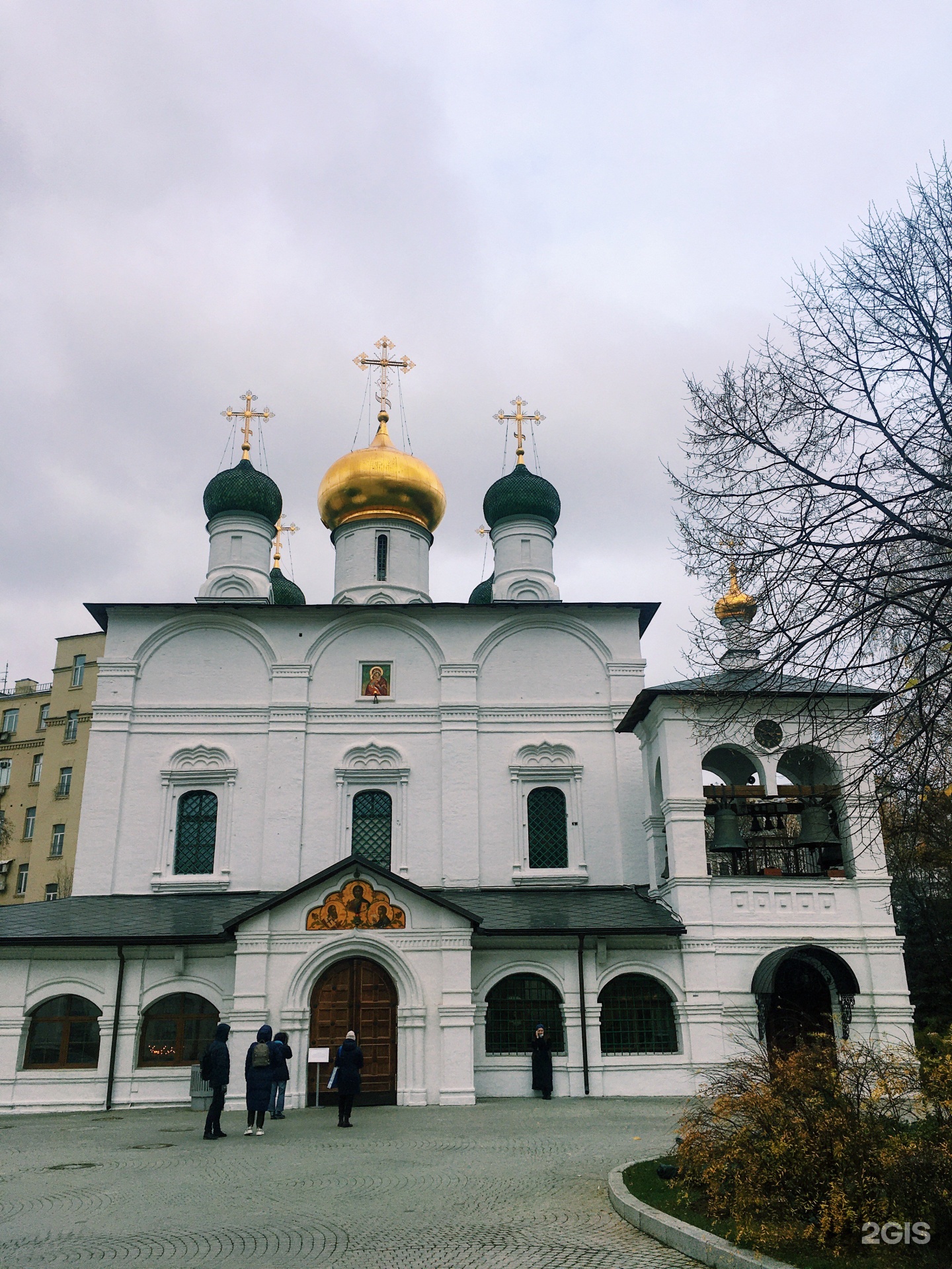 Лубянка 19 монастырь. Храм Сретения Владимирской иконы Божией матери.