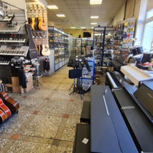 Фото от владельца МузМастер, салон музыкальных инструментов и звукового оборудования