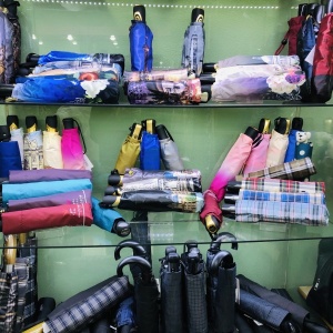 Фото от владельца Кофръ, сеть магазинов сумок, кожгалантереи и париков