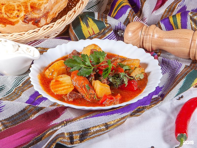 Узбекская кухня воронеж. Жаркое узбекская кухня. Узбекская кухня блюда из рыбы. Жаркое вырезка узбекская кухня. Жавари узбекская кухня.