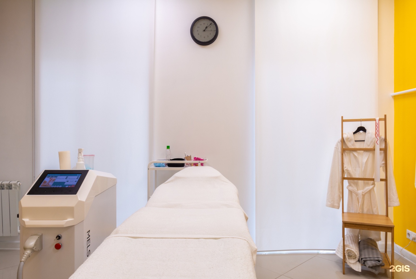 Вселенная красоты центр эпиляции. Салон лазерной эпиляции москва. Лазерная эпиляция лайт шир дуэт. Отзывы центре эпиляции. Сеть косметологических центров.