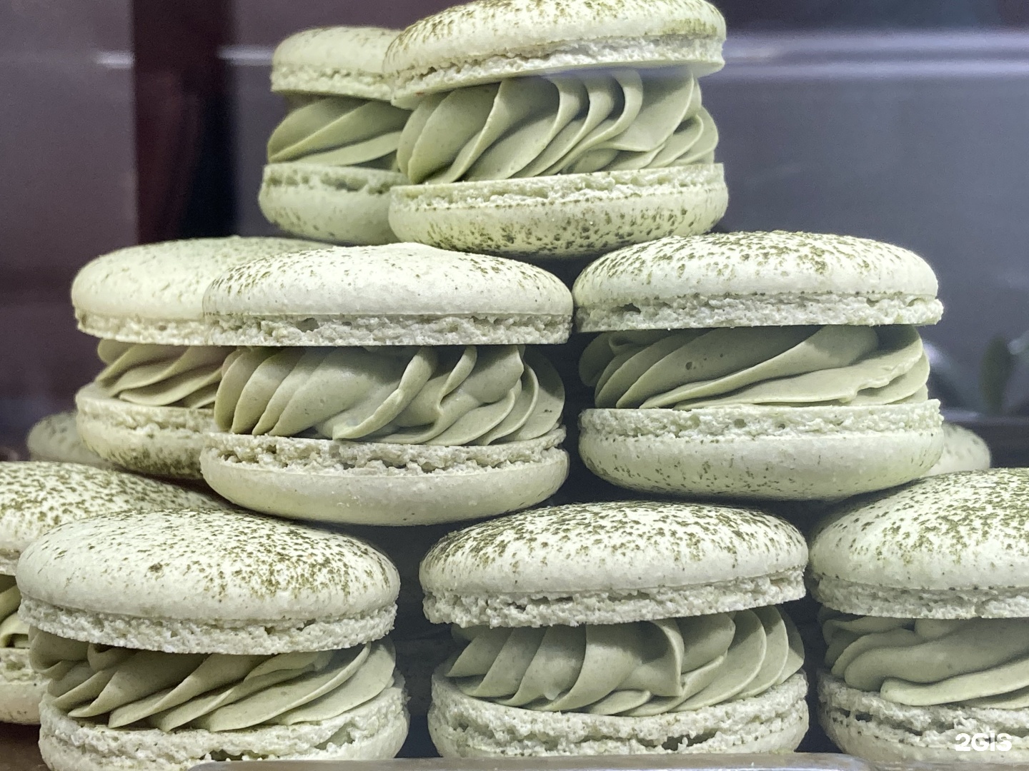 Ореховое печенье. Oreo-stuffed cinnamon rolls. Ben's cookies москва. Humbl cookies москва. Sweet town печенье.