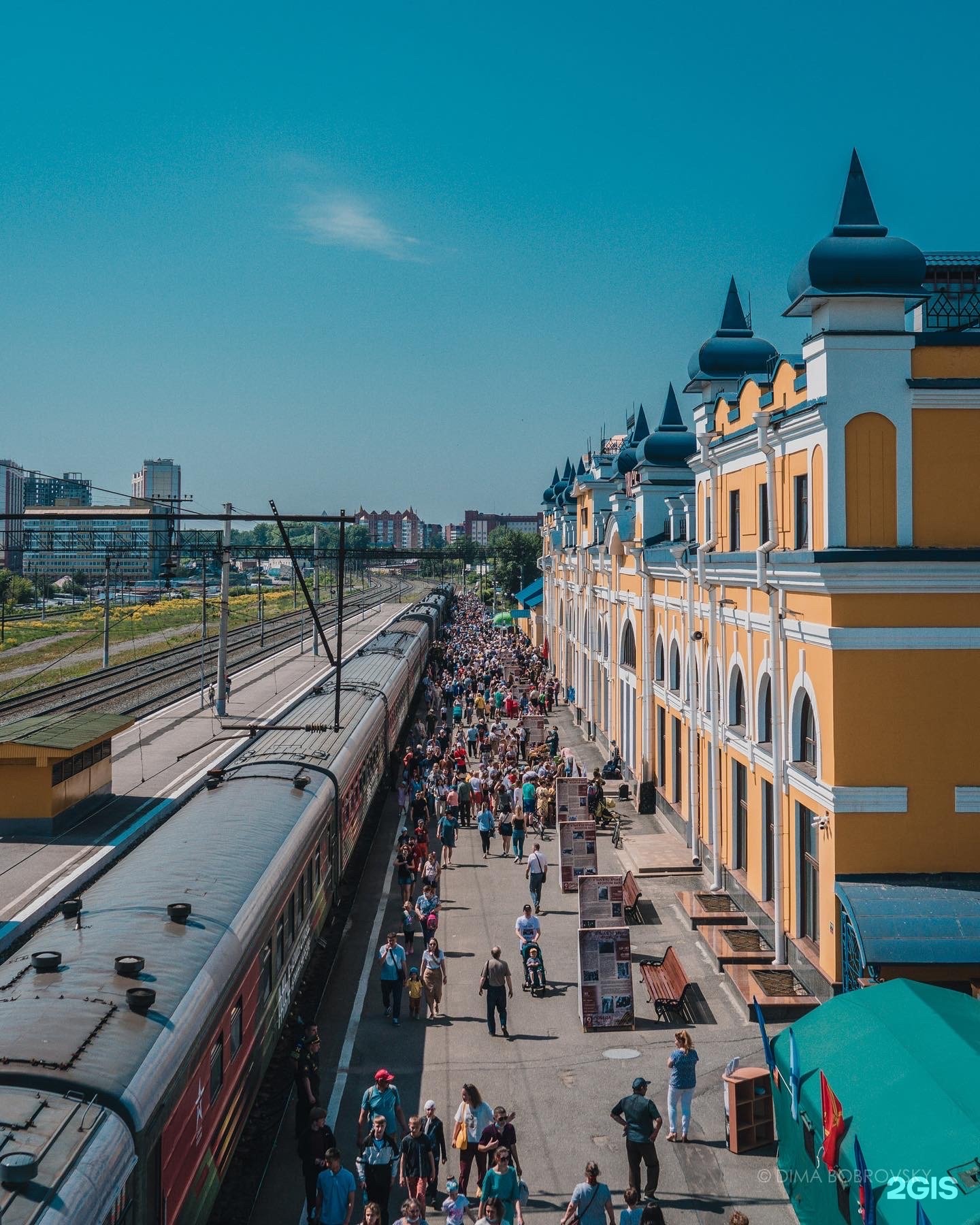 Жд станция томск. Богоявленский Старо-Голутвин мужской монастырь. Станция Голутвин Коломна. Голутвин монастырь в Коломне. Коломна ЖД вокзал Голутвин.