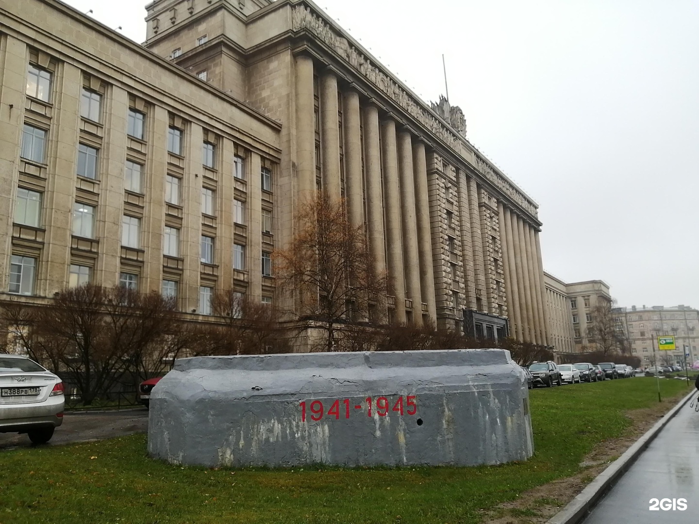 Московский 212. Бизнес-центр на Московском проспекте 135.