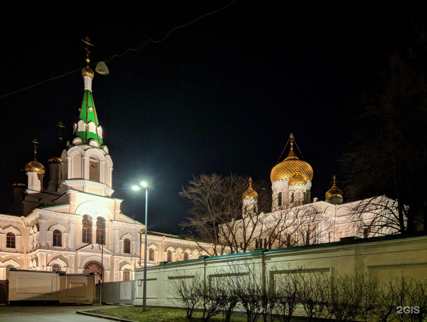 Новодевичий монастырь в санкт петербурге. Московский проспект 100 Новодевичий монастырь. Новодевичий монастырь в Санкт-Петербурге Никольский придел. Что за монастырь на Московском проспекте. Где: Новодевичий монастырь, Московский проспект, 100..