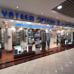 yateem optician burjuman