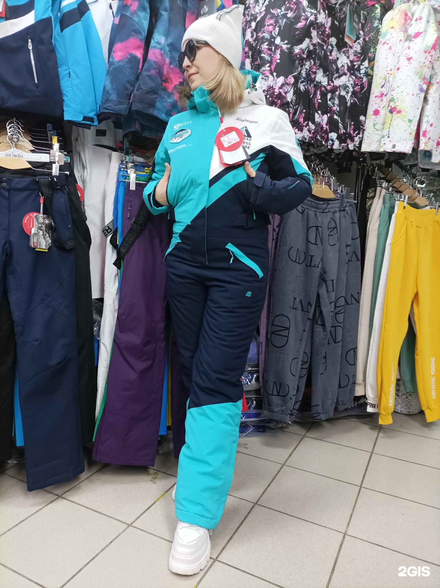 спортивная одежда в самаре. валберис женский костюм адидас. спортивная одежда в самаре. модные спортивные костюмы для женщин. форвард новая коллекция 2021.