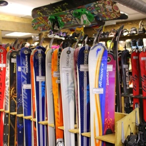 Фото от владельца Морской стиль, магазин-прокат сноубордов, лыж и велосипедов