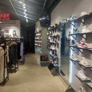 Фото от владельца Garage Sneakers Store, магазин модной обуви