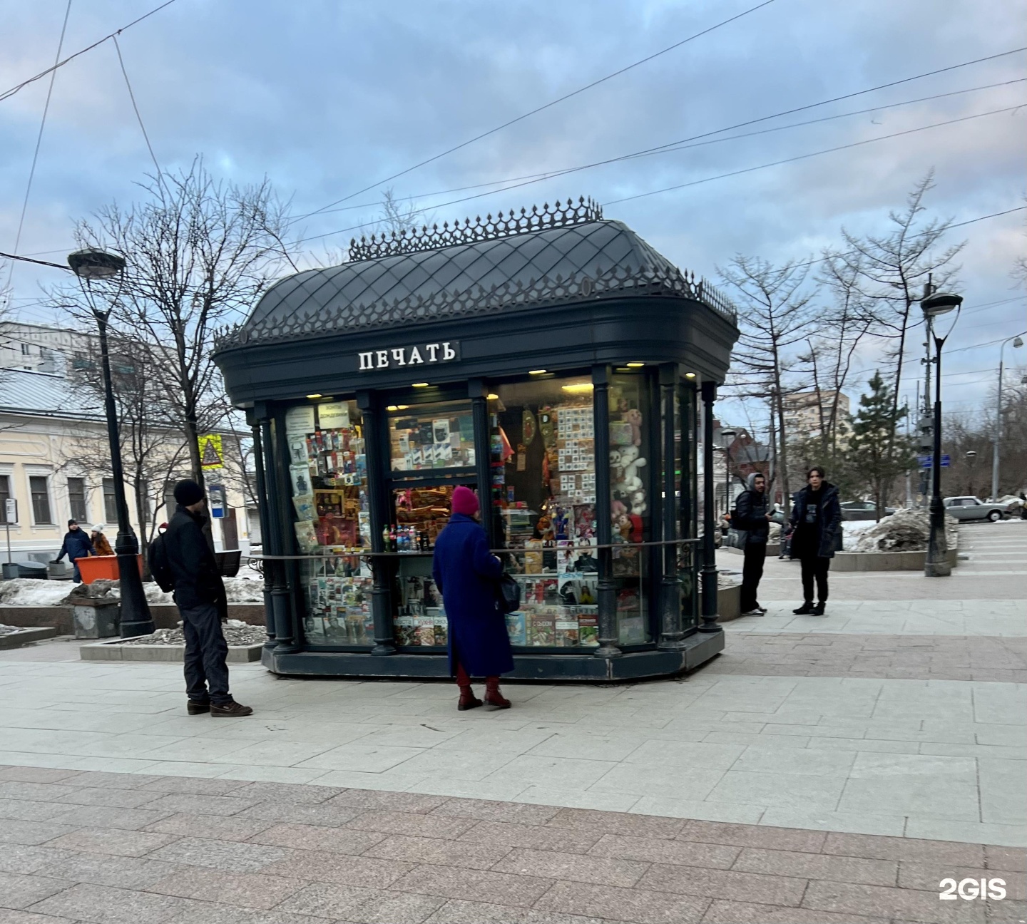 Киоск плюс. Киоск Москва. Красивые павильоны Москвы. Киоск печать. Клубничный ларек Москва.