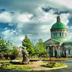 Фото от владельца Сурб-хач, армянская церковь