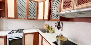 Южно-Сахалинск: Коттедж Гостевой дом на Еланском