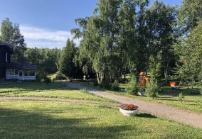 Отель Берёзка на Озере Ая