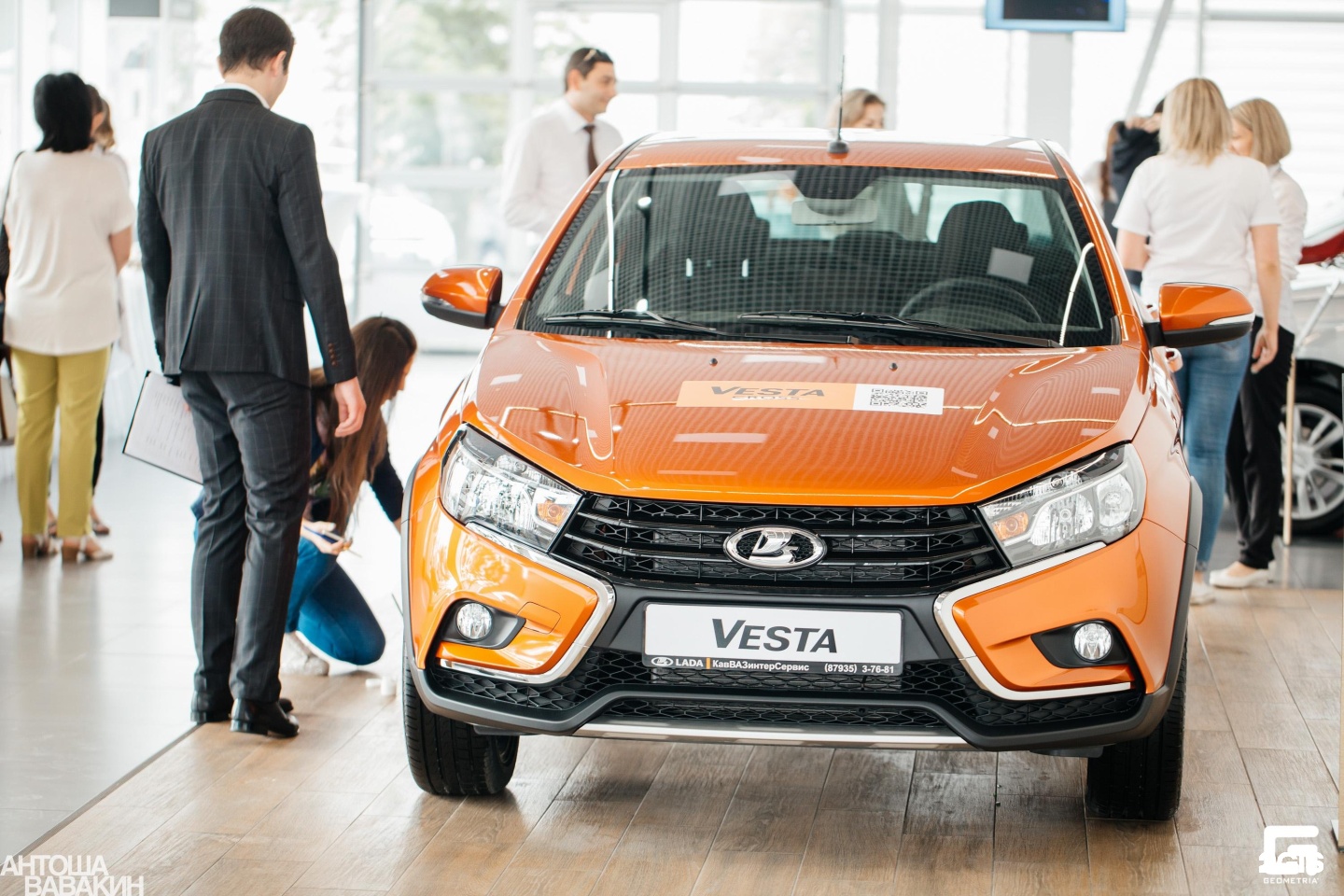 Лад смоленск. Презентация авто Lada. Автомобиль Lada 2019060. Ульяновск машина Lada Vesta е239уу73. Веста се кросс фото Ташкенте.