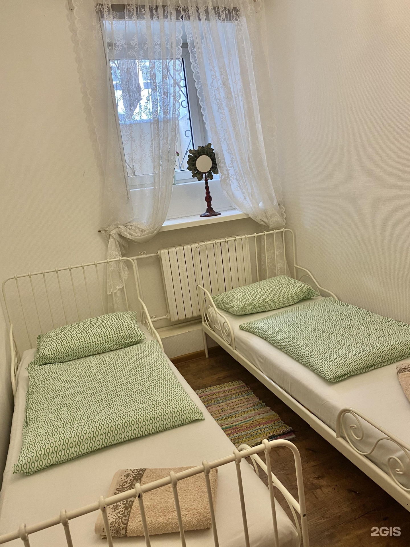 Город патриаршие хостел. Хостел gorod патриаршие. Хостел город патриаршие москва. Хостелы на патриарших прудах. Отель на патриарших.