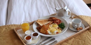 Москва: Отель Marins Park Hotel Москва Пражская