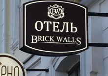 Омск: Отель Brick Walls Hotel