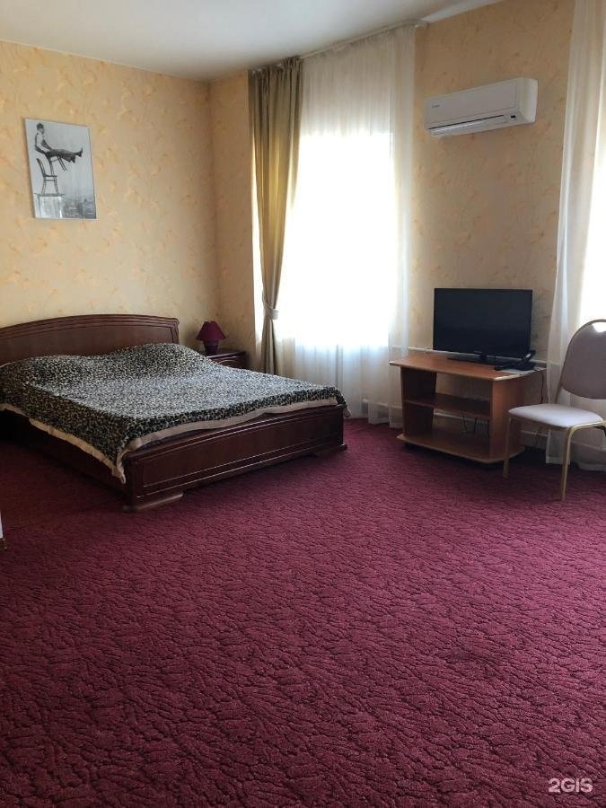 Отель Глория