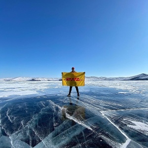 Фото от владельца DHL, курьерская служба