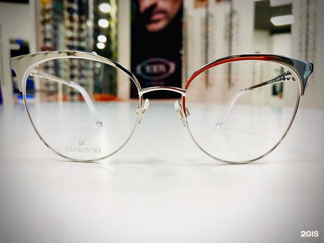 Оптик аутлет. Оптика как выглядит. Balenciaga очки 65mm Rectangle Frameless Eyeglasses. 65mm Rectangle Frameless Eyeglasses. Оптика в Новошахтинске точка зрения телефон.