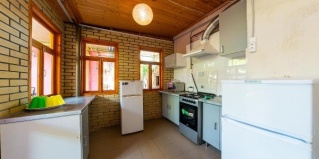 Анапа: Коттедж Клен