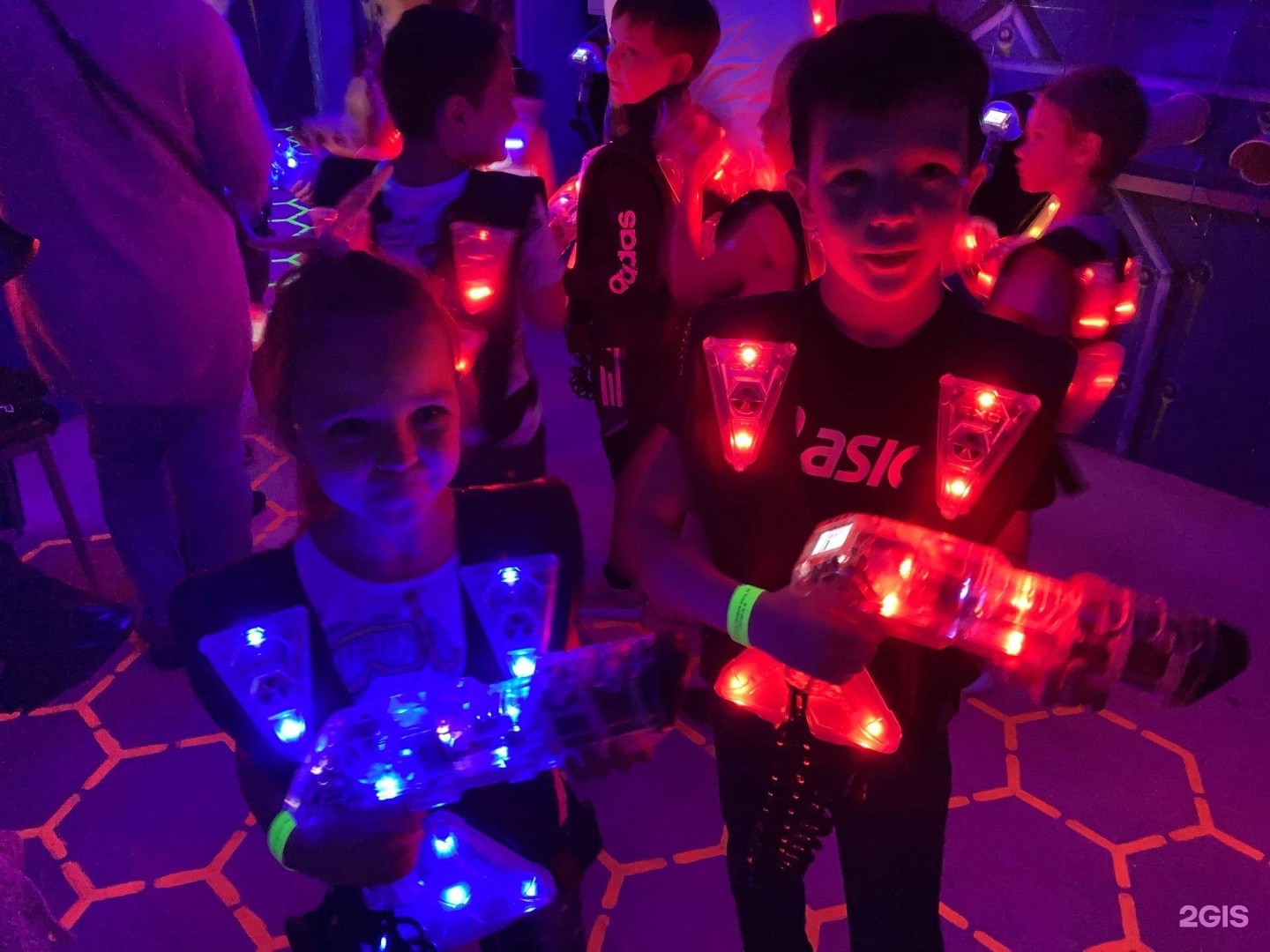 лазертаг экшен тамбов аренда. экшн лазертаг. лазертаг квест. экшн лазертаг. лазертаг арена военный бункер москва.