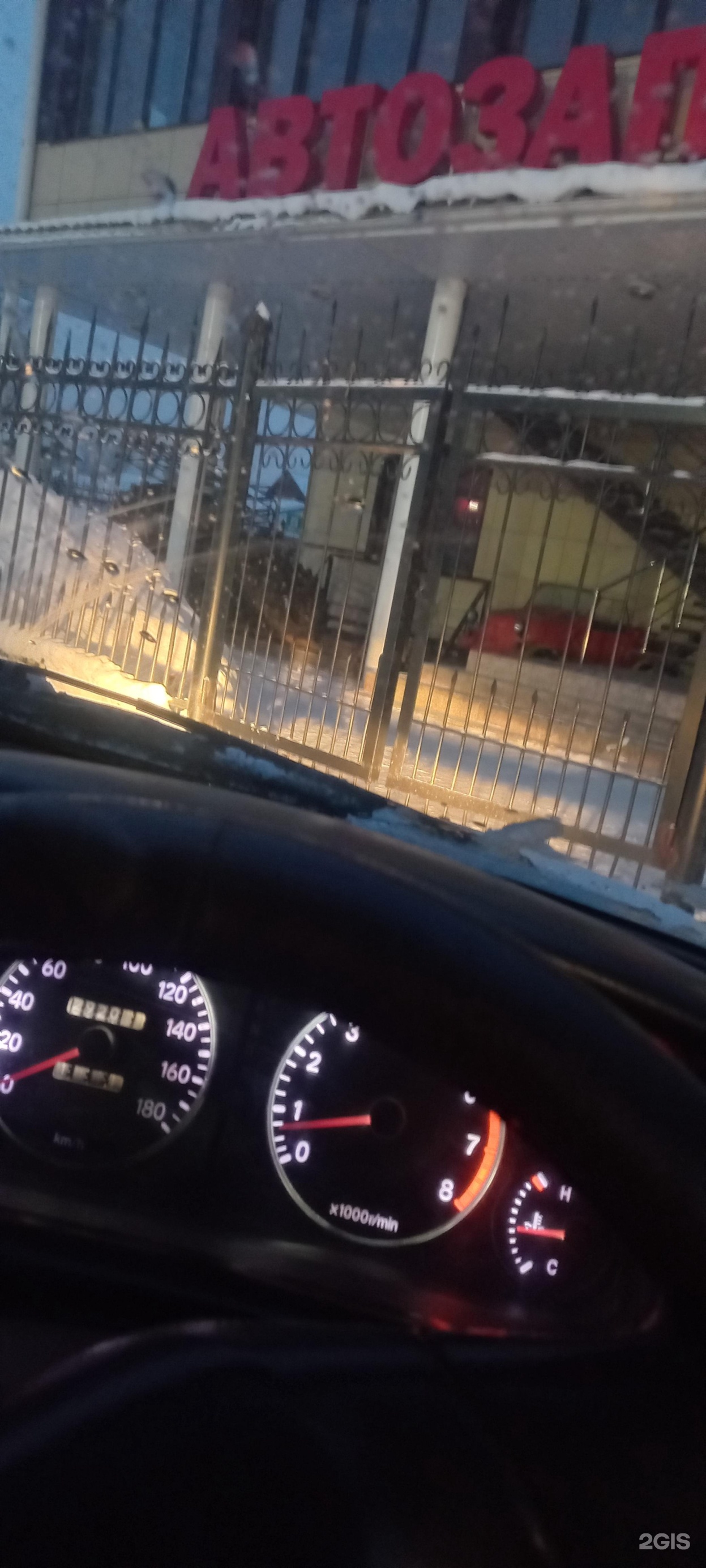 Авторейс тула. Марк 2 200 на спидометре. Toyota Mark 2 jzx100 за рулём ночью. Тойота Чайзер спидометр ночью. Чайзер 100 кузов 200 км/ч.