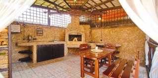 Дивноморское: Отель Verona