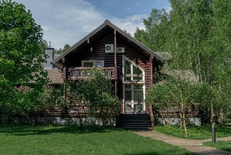 Селищи: Отель Басовское