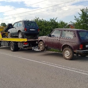 Фото от владельца АГО, служба эвакуации