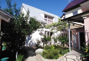 Гостевой дом Гостевой дом на Луговой, 13 в Архипо-Осиповке