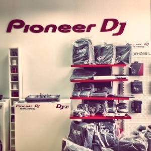 Фото от владельца Pioneer DJ, школа-студия для диджеев
