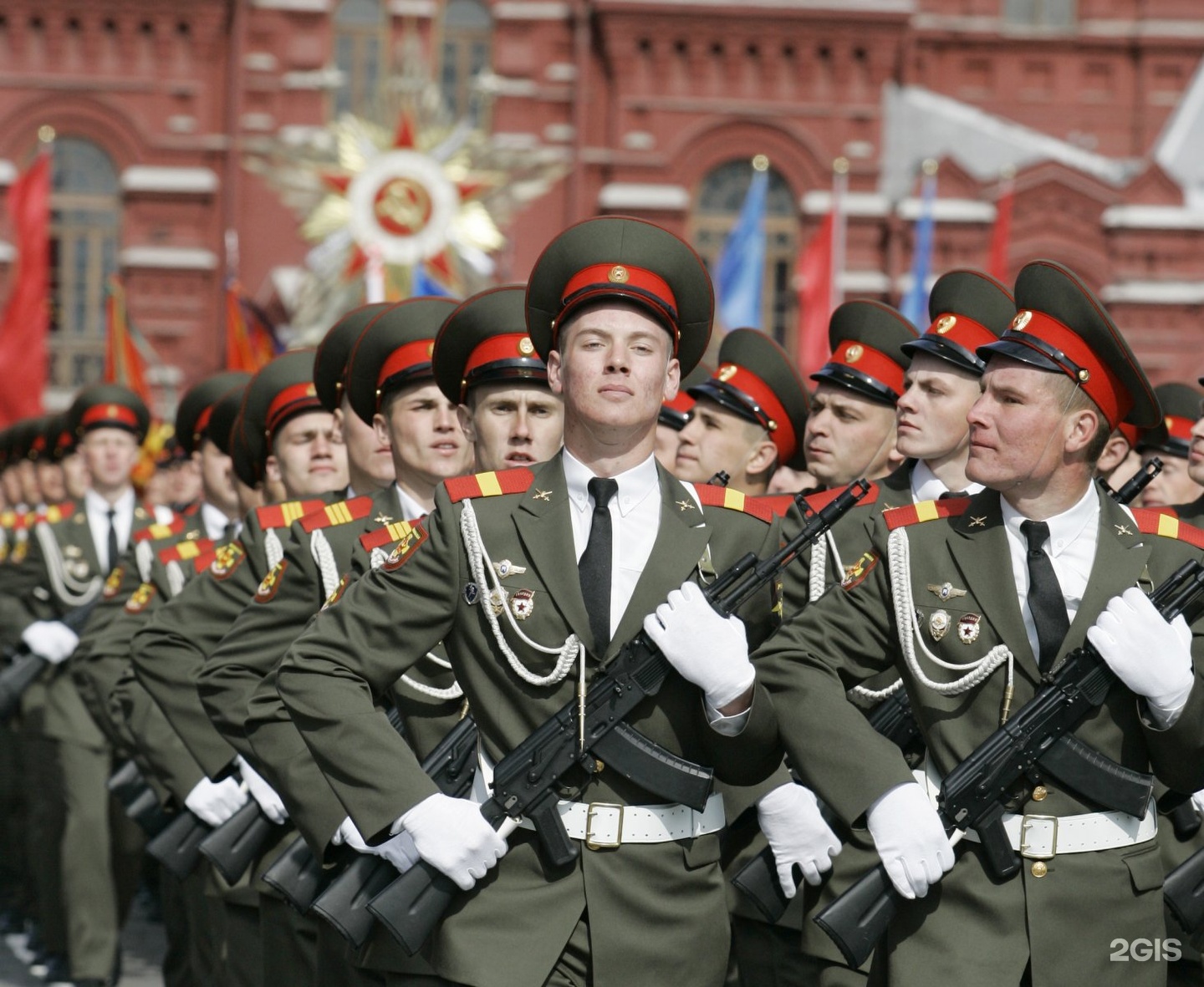 Фото на 23 февраля, художника зарубина мама