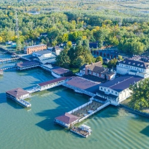 Фото от владельца Петровский Причал, гостиничный комплекс