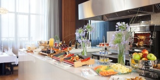 Эстосадок: Отель Новотель Резорт и спа Красная Поляна