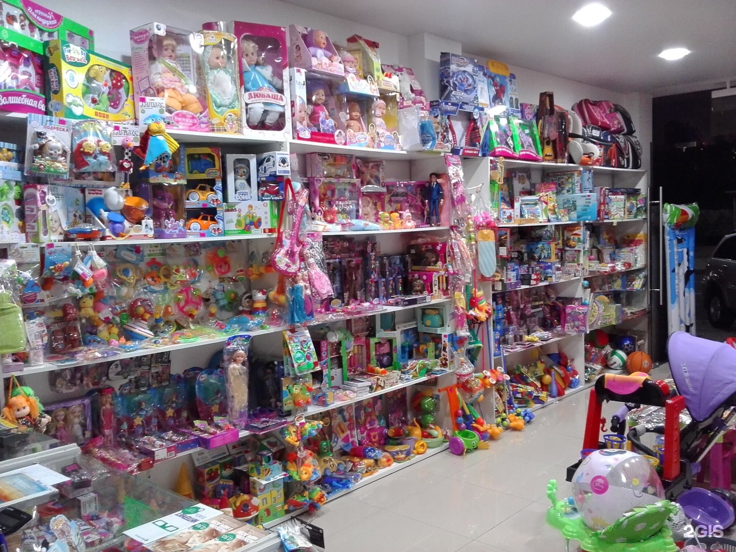 В каких магазинах можно купить игрушки