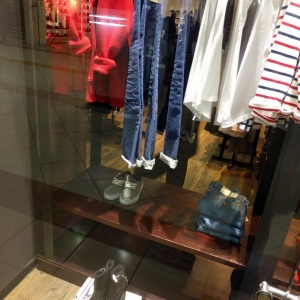Фото от владельца Jeans Symphony, сеть магазинов одежды