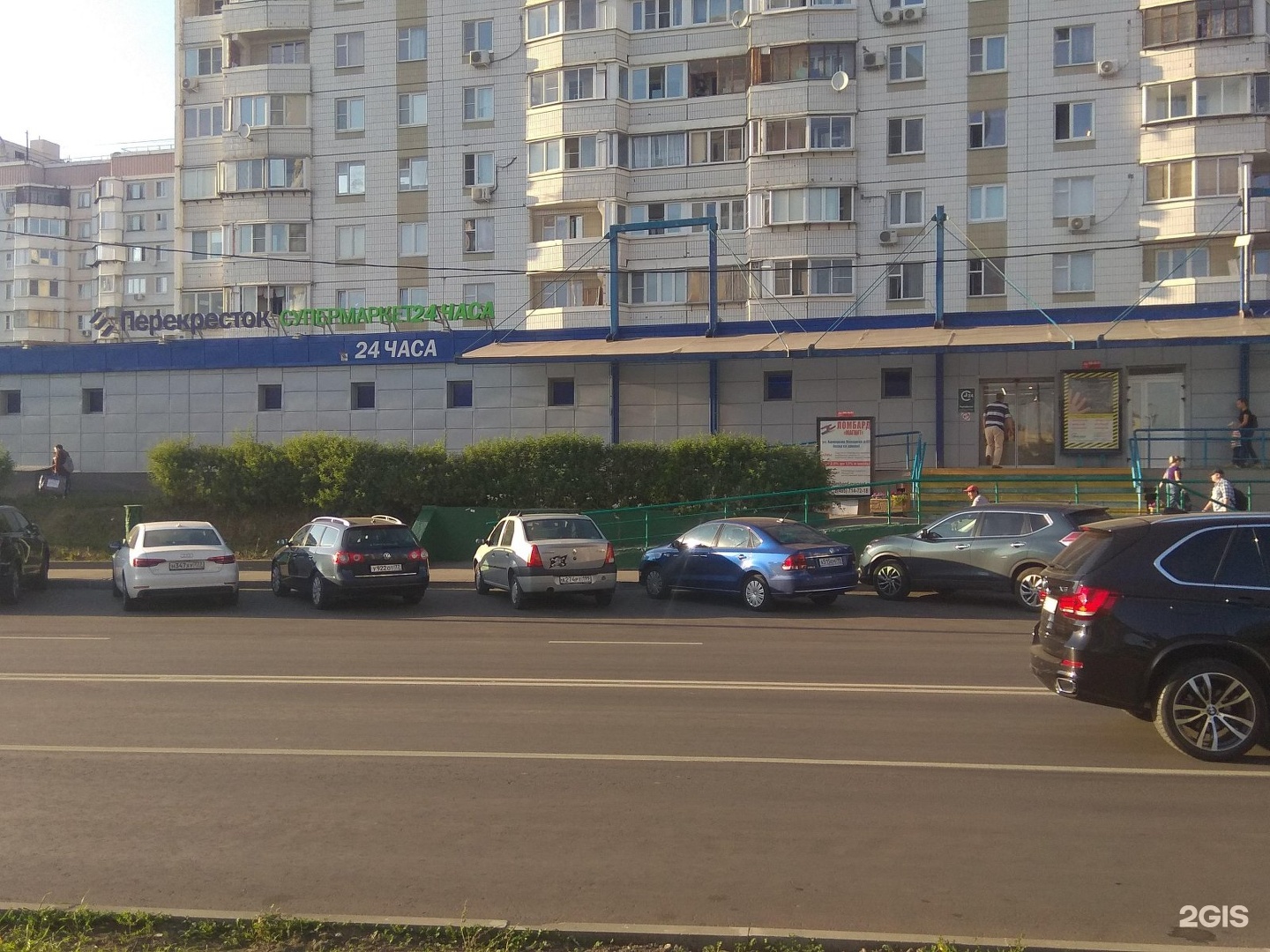 Москва, улица Адмирала Лазарева дом 58. многоквартирный дом