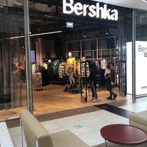 Фото от владельца Bershka, сеть магазинов одежды и обуви