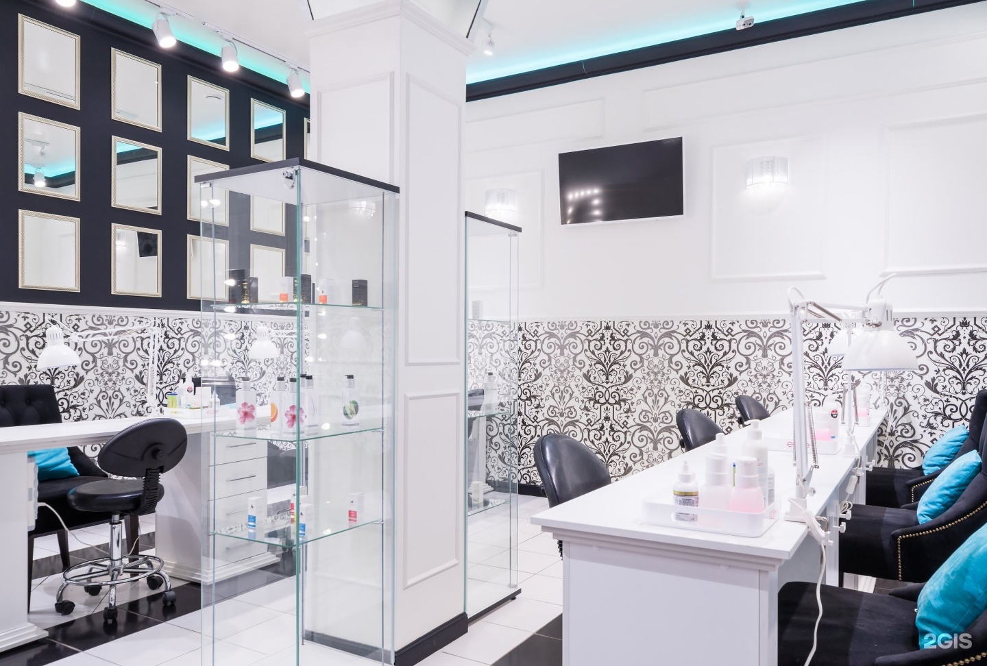 Pr nail bar зеленоград. @10.10Nailbar. PR Nail Bar Марьино. Студия маникюра Москва. Студия маникюра на Селигерской.