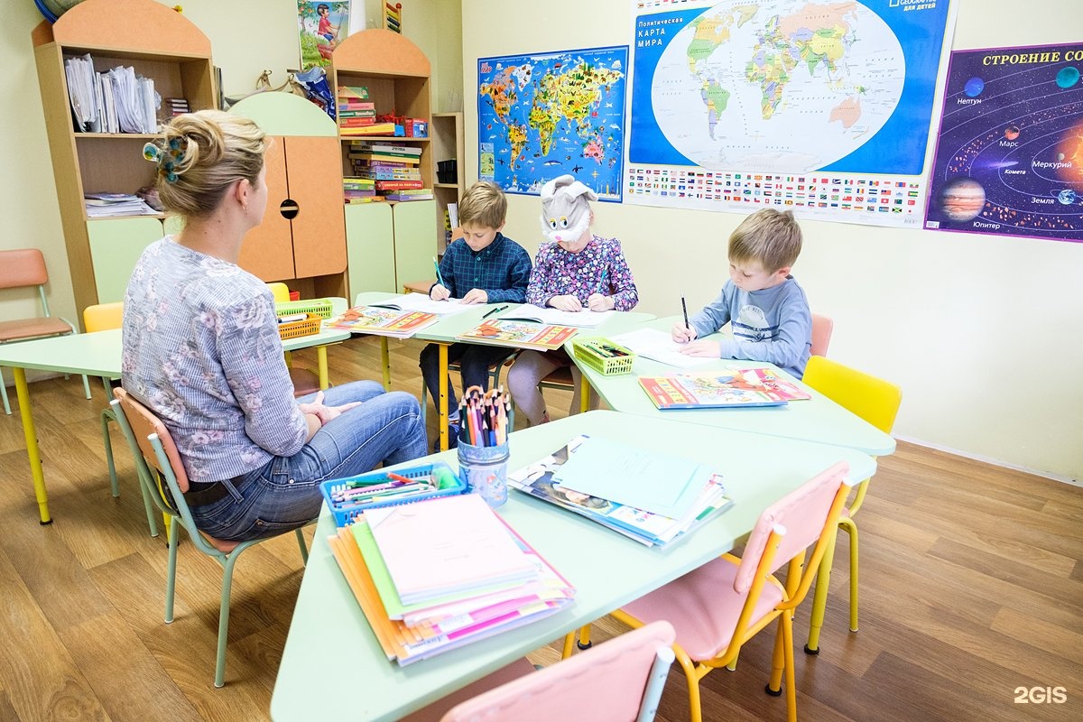 Помощник в частный детский сад