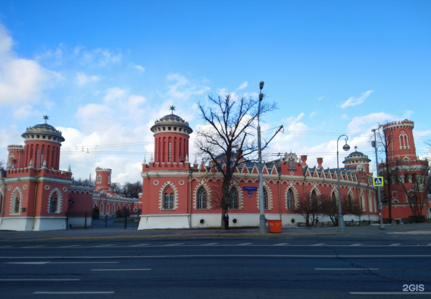 Ленинградский проспект 40. Ленинградский проспект 40 Петровский дворец. Петровский путевой дворец, Москва, Ленинградский проспект, вл40с6. Кронштадт Петровский путевой дворец. Ленинградский проспект 40 Москва.