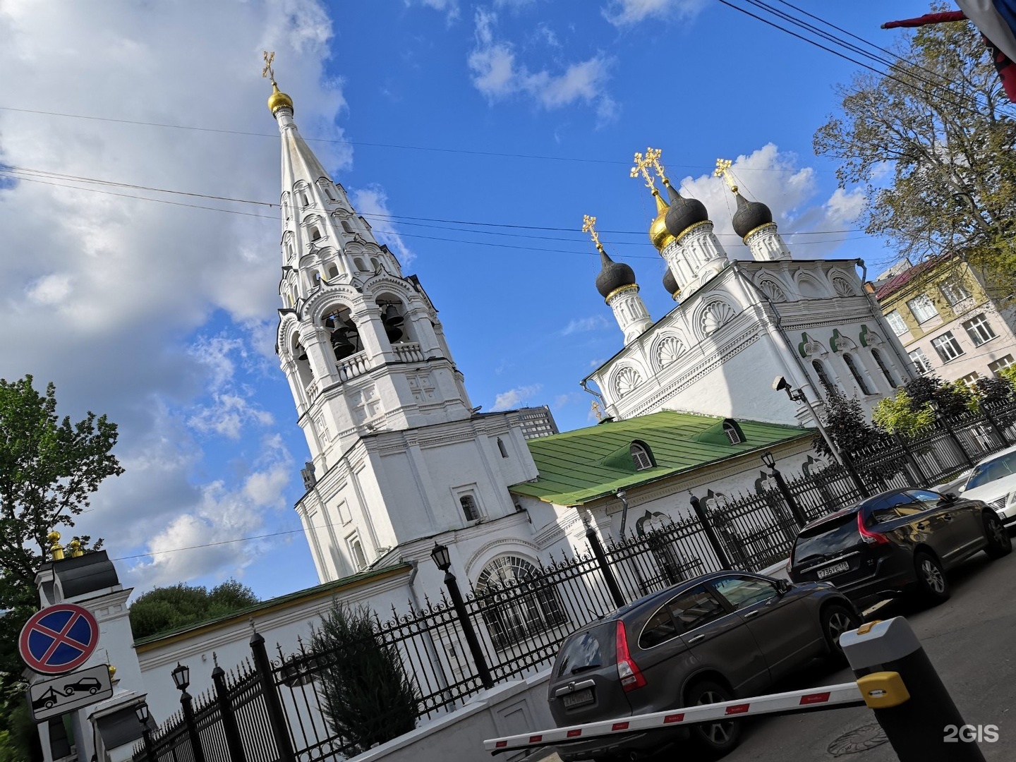 Спасопесковский пер д 6 стр 7. Храм Преображения Господня Москва. Храм Спаса Преображения на Песках. Храм Спаса на Песках на Арбате. Спасопесковская площадь Москва.