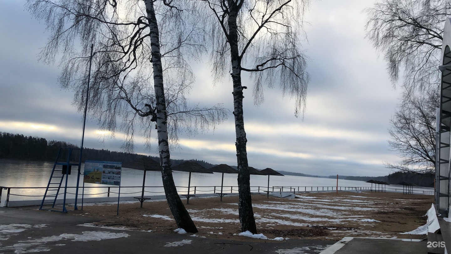 Пляж лечищево истринское водохранилище. Истринское водохранилище Лечищево. Лечищево. Д. Лечищево. Яхонты Истра зимой фото.