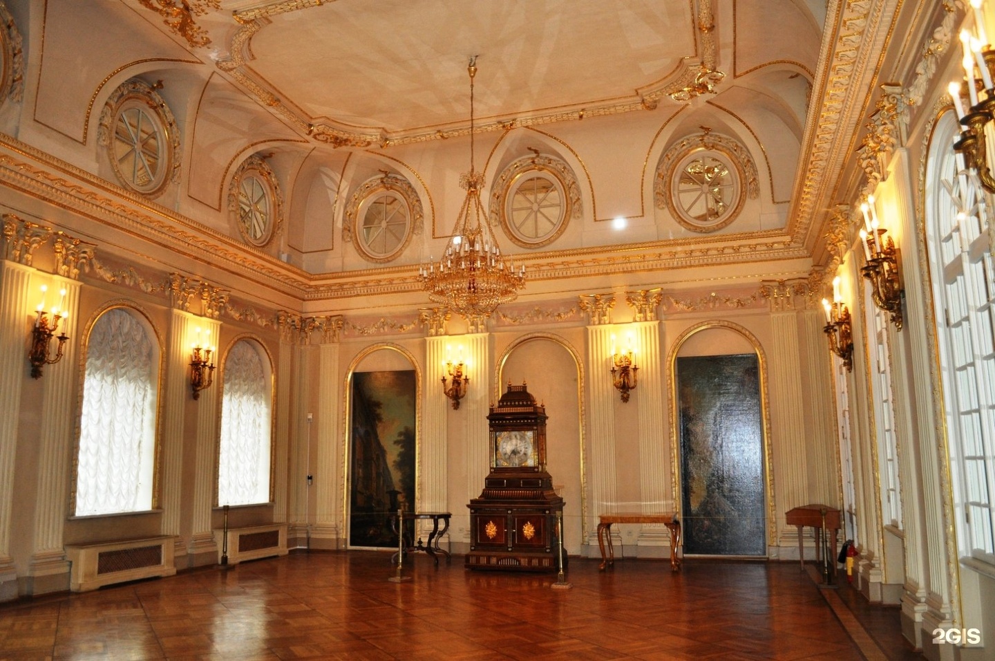 Меншиковский дворец в петербурге